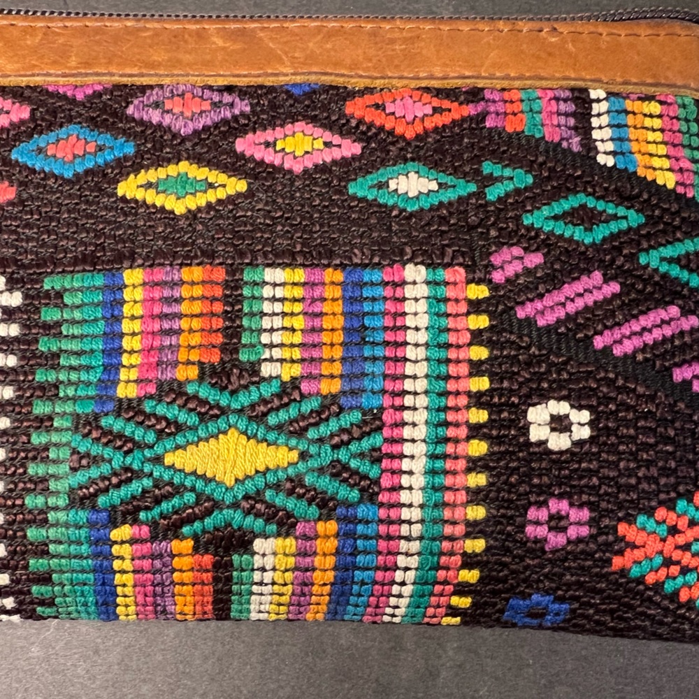 Nina and co Artisan handmade one of a kind  embroidered leather clutch bag purse - Picture 15 of 15